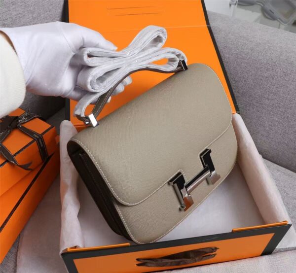 HERMES，エルメスのクラシックHバックルのショルダーバッグ - 图片 2